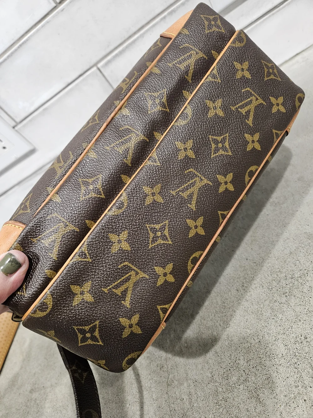 Louis Vuitton Nil